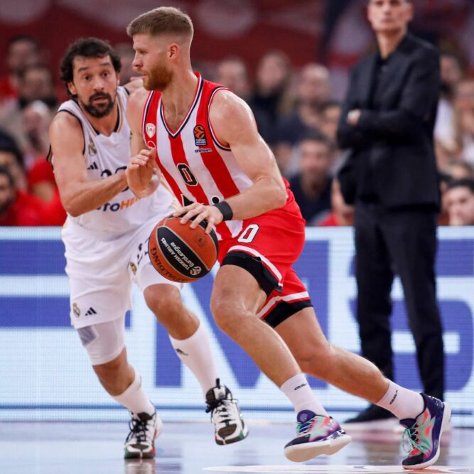 Chus Mateo and Real Madrid are seeking to go back to back at the Euroleague Final Four but Georgios Bartzokas and Olympiacos stand in their way.