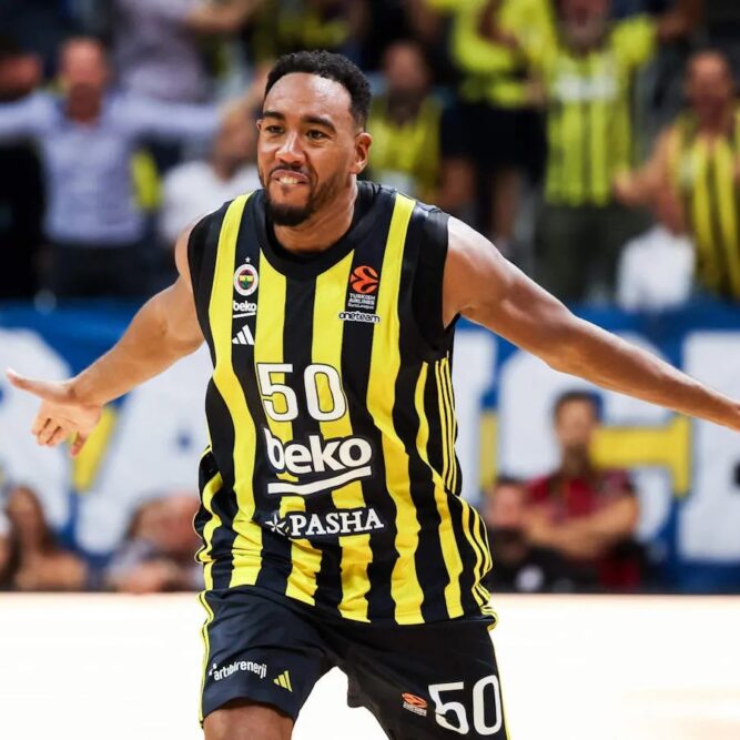 It's the Istanbul derby in Euroleague as Tomislav Mijatović's Anadolu Efes host Fenerbahce but who will take the win? We preview the big one.