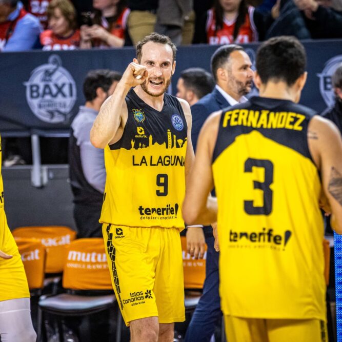 Marcelinho Huertas reminded us that he's still him on the basketball court as he guided Tenerife past FC Barcelona in Copa del Rey.